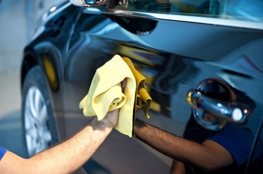 Aufbereitung Polierung und Lackierung Auto